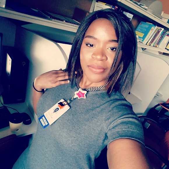 Meet your Posher, Gina - Picture 1 of 1